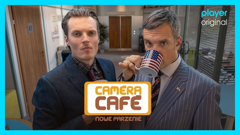Mateusz Król jako Jacek i Michał Czernecki jako Jan w serialu "Camera Cafe. Nowe parzenie".