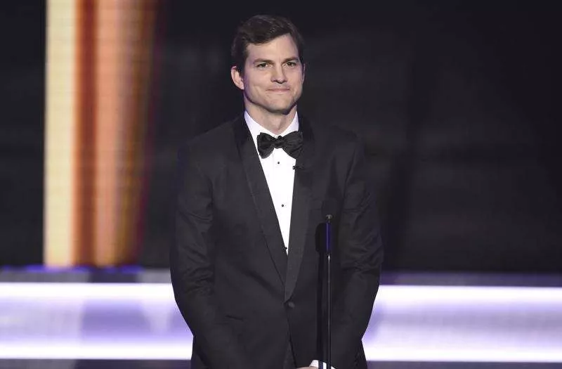Obrazek w treści Your Place or Mine - Ashton Kutcher i Reese Witherspoon razem w komedii Netfliksa [jpg]