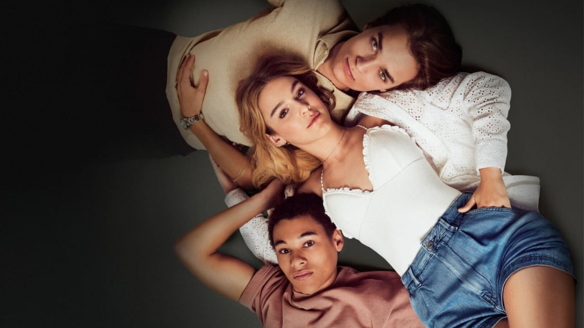 Pommelien Thijs, Willem De Schryver, Eliyha Altena w serialu "Wysokie fale" dostępnym na Netflix.