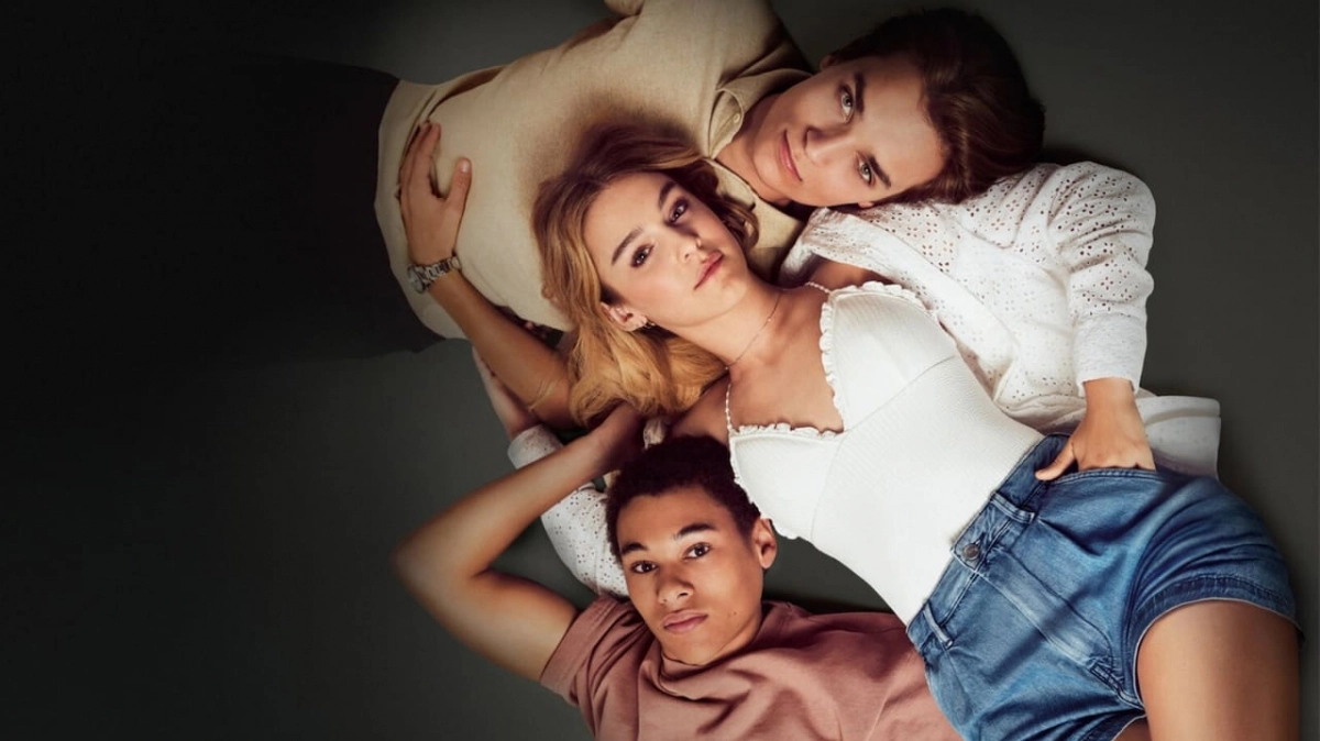 Pommelien Thijs, Willem De Schryver, Eliyha Altena w serialu "Wysokie fale" dostępnym na Netflix.