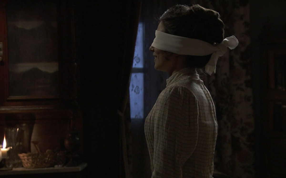 Kadr z serialu "Akacjowa 38", emitowanego na antenie TVP 2.