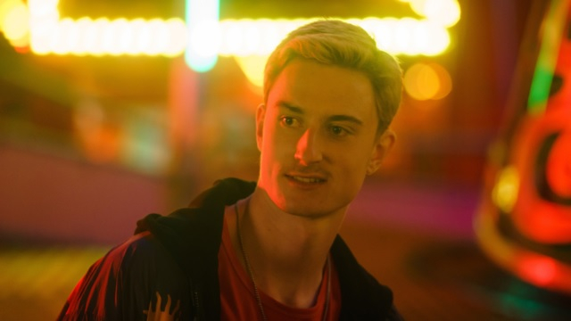 Obrazek w treści Powiedz mi wszystko - młodzieżowy serial dramatyczny już na HBO Max  [jpg]