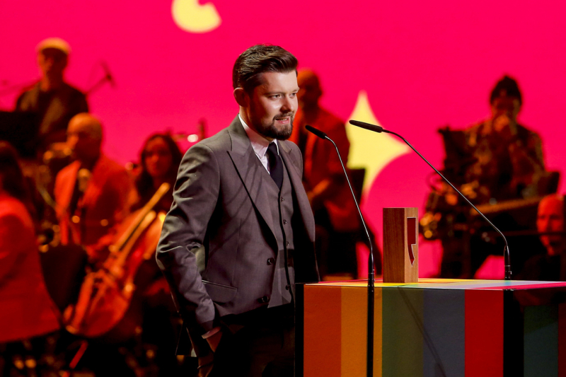 Obrazek w treści Czy Remigiusz Mr&oacute;z m&oacute;głby napisać romans? &bdquo;Zrobię coś, czego jeszcze nigdy nie robiłem&rdquo;  [jpg]