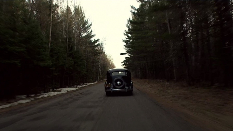 Obrazek w treści Wrogowie publiczni – Trzech gangsterów staje do bezpośredniej walki z młodym FBI! [jpg]