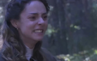 Kadr z serialu Akacjowa 38, emitowanego na antenie TVP 2. 