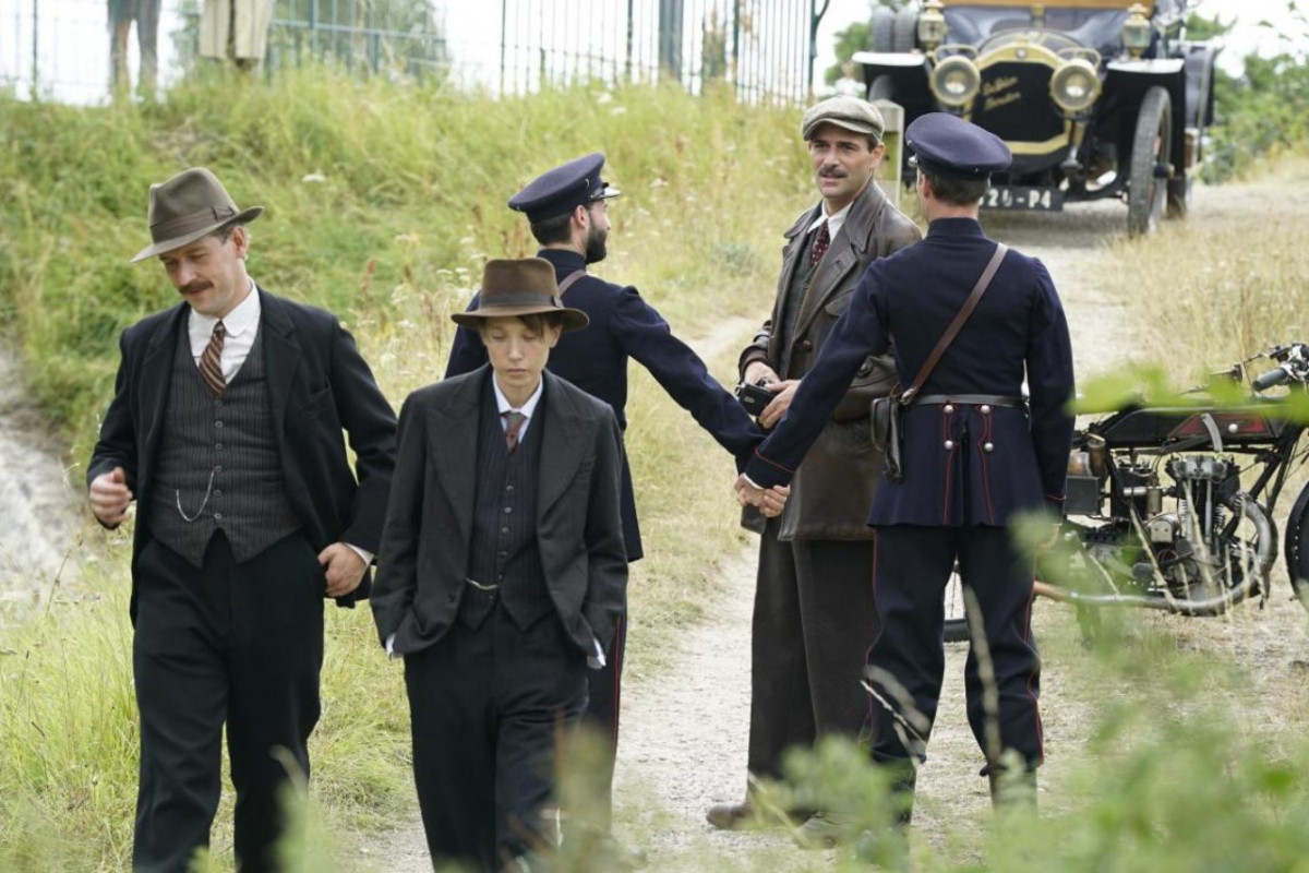 Laura Smet jako Louise Kerlac we francuskim serialu kryminalnym "Podwójna tożsamość".