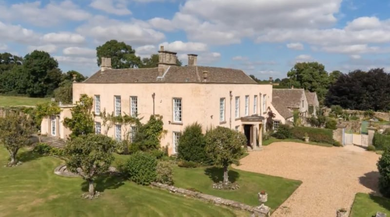 Obrazek w treści Przenieś się do świata Jane Austen i zamieszkaj w posiadłości Bennetów! [jpg]