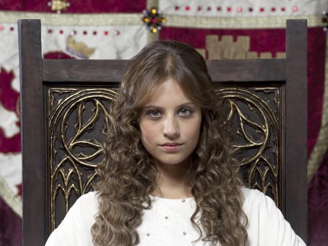 Obrazek w treści Izabela, kr&oacute;lowa Hiszpanii. Co wydarzy się w 13 i 14 odcinku nowego hiszpańskiego serialu na antenie stacji TVP 2? [jpg]