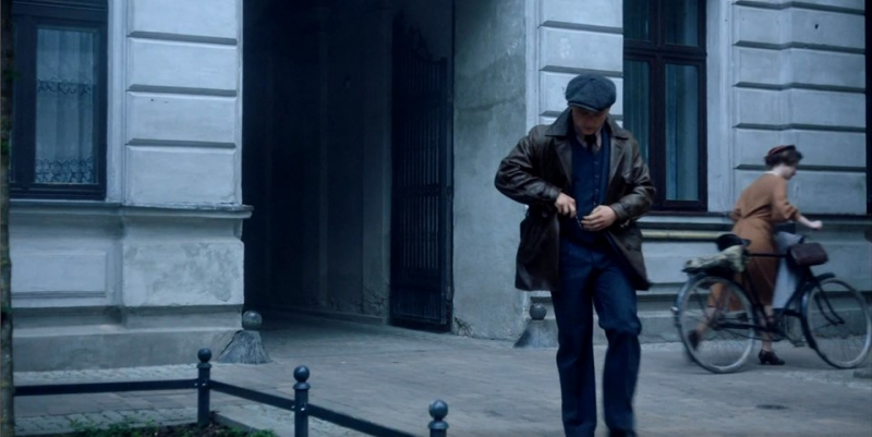 Obrazek w treści Ludzie i bogowie: Polowanie na doktora Jana Nowotnego trwa! Co wydarzy się w 5 i 6 odc Ludzie i bogowie? [jpg]