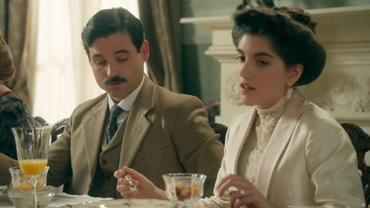 Bohaterowie serialu "La Promesa - pałac tajemnic", emitowanego na antenie TVP 2. 