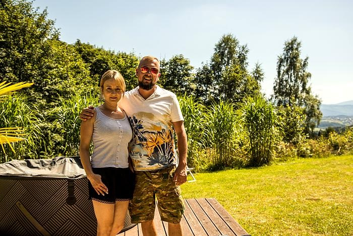 Kadr z programu reality show "Bitwa o gości" od TVN.