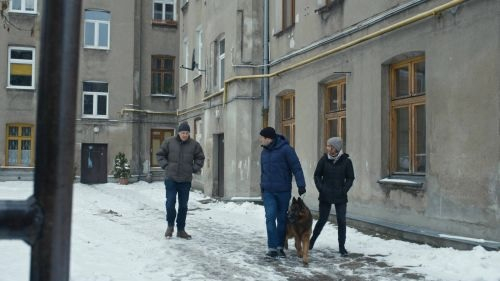 Kadr z serialu kryminalnego "Komisarz Alex: sezon 21" od TVP. 