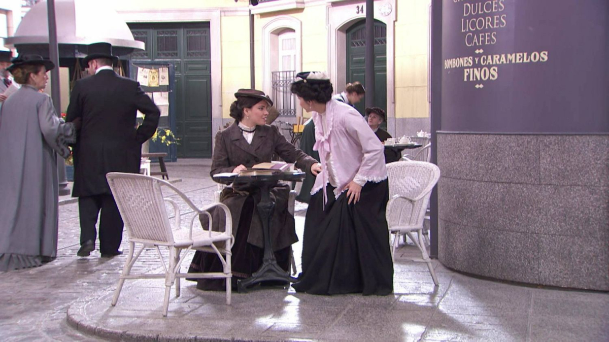 Kadr z serialu "Akacjowa 38", emitowanego na antenie TVP 2.