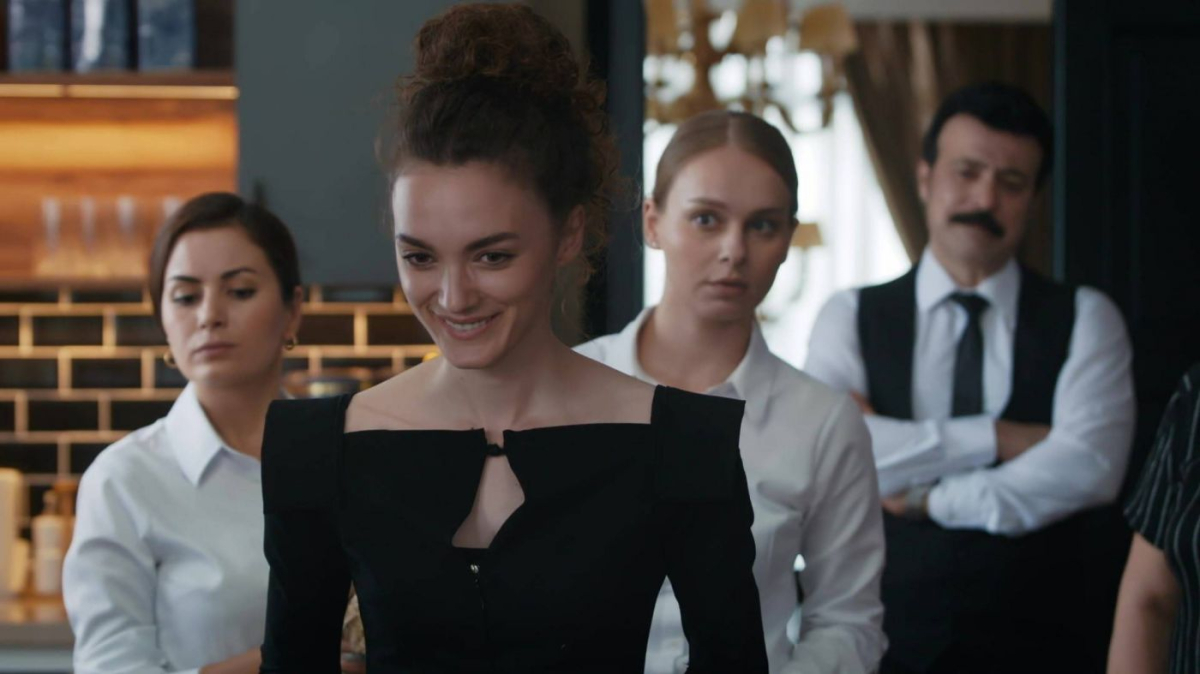 Dziedzictwo odc. 569 i 570 streszczenie: Nana odkrywa, iż Yaman ma broń, a Yusuf zaczyna się otwierać!