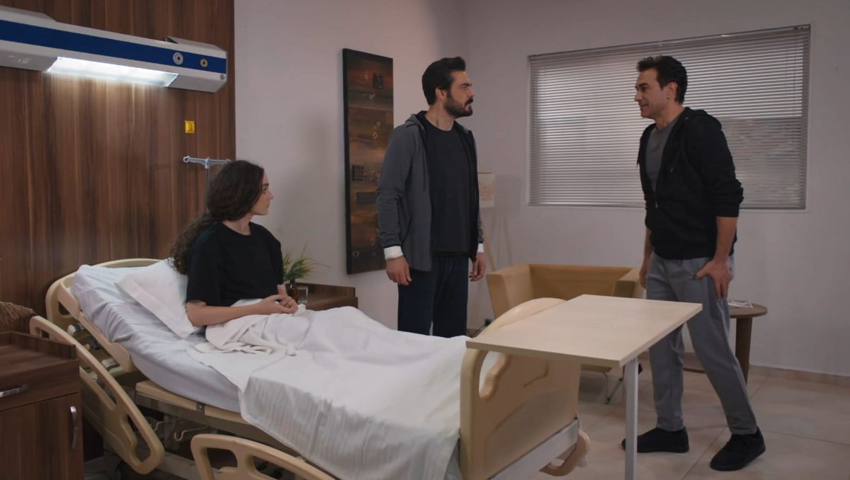 Bohaterowie serialu "Dziedzictwo", emitowanego na antenie TVP 1