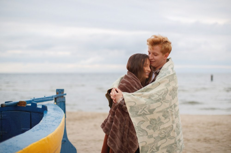 Obrazek w treści Random – nowy serial z udziałem Macieja Musiałowskiego i Julii Wieniawy [jpg]