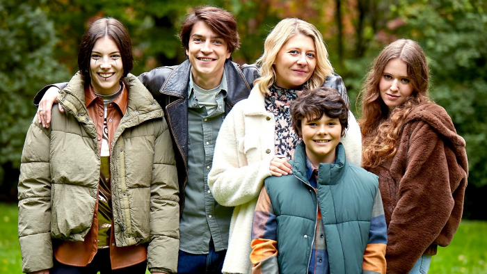 Obrazek w treści Rodzina na Maxa - Karolina zaczyna unikać Maxa. Co zdarzy się w 7 i 8 odcinku serialu telewizji Polsat? [jpg]