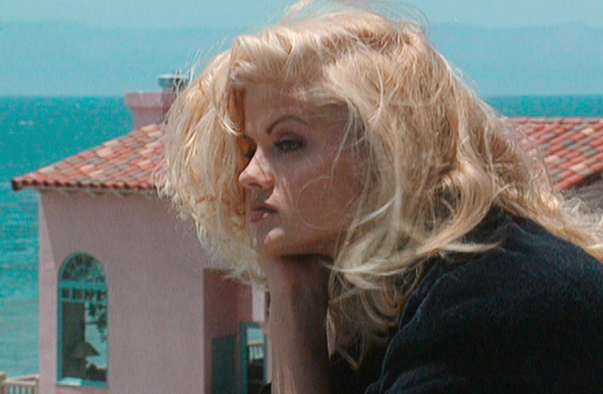 Anna Nicole Smith, bohaterka filmu dokumentalnego Anna Nicole Smith: Nie znacie mnie Netfliksa. Zdjęcie z planu filmowego.