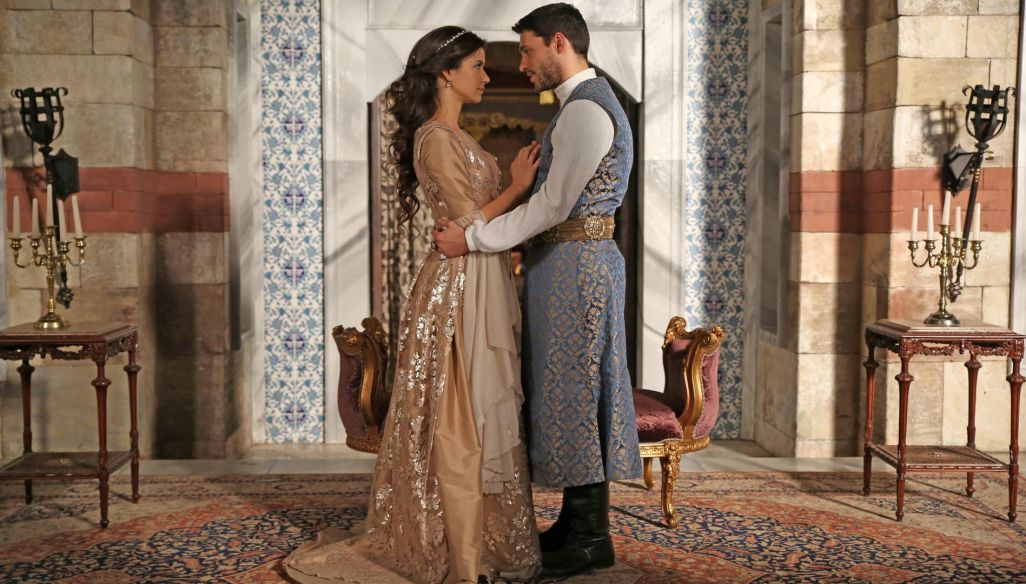 Anastazja i Ahmed, bohaterowie serialu "Wspaniałe stulecie: Sułtanka Kösem"