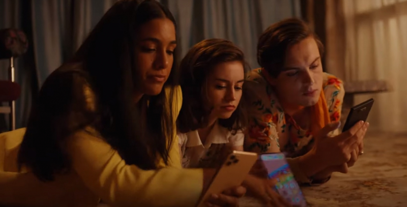 Obrazek w treści Dlaczego takie jesteście? - prześmiewczy i cyniczny serial zadebiutował na Netflix [jpg]