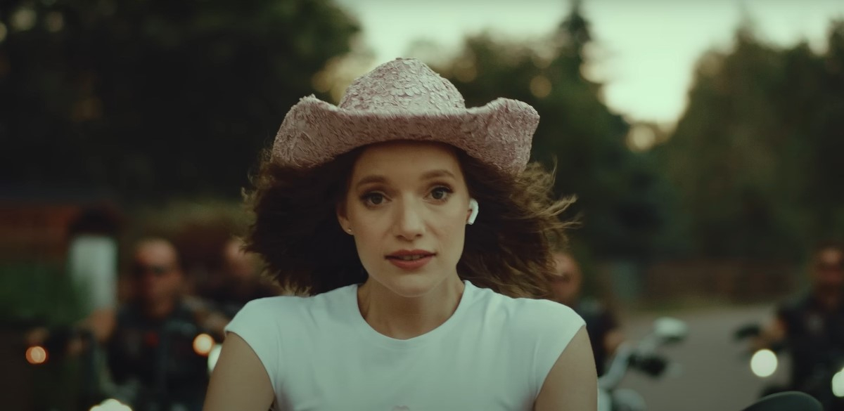 Sanah - kadr z piosenki