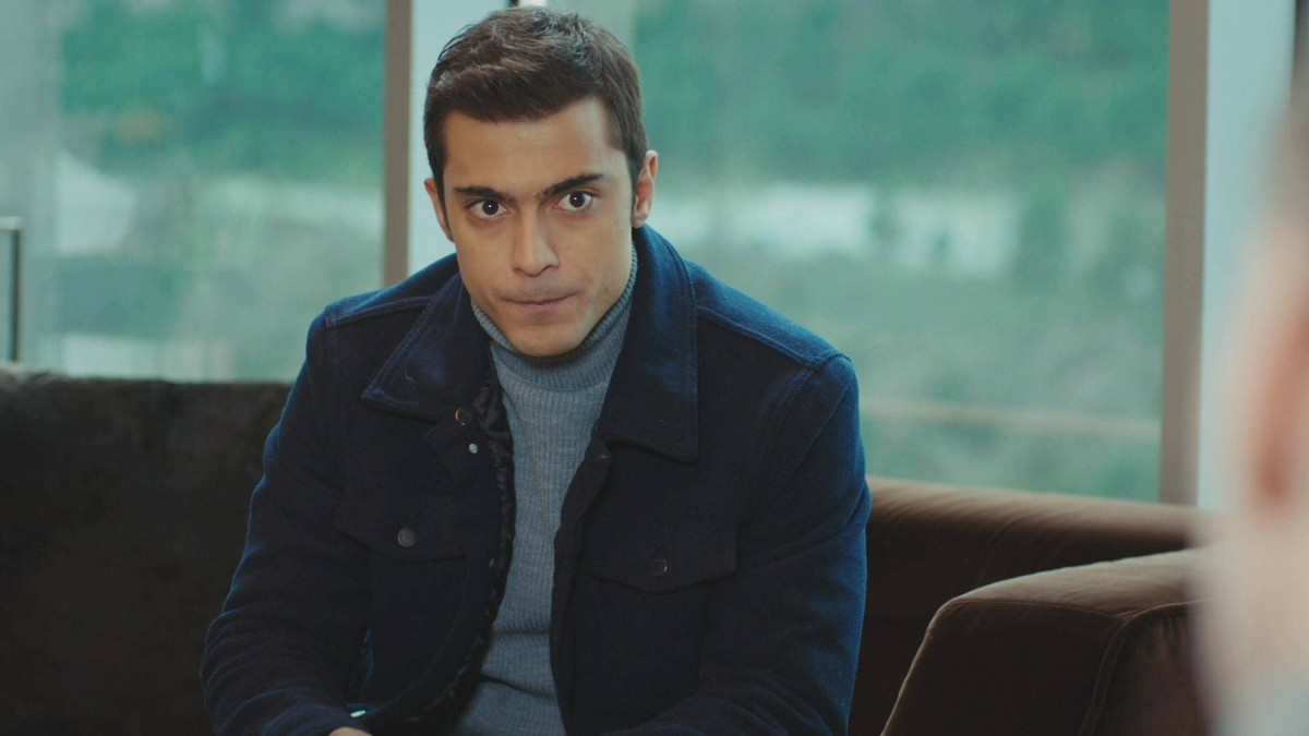 Yigit, bohater serialu "Zakazany owoc", emitowanego na TVP 2