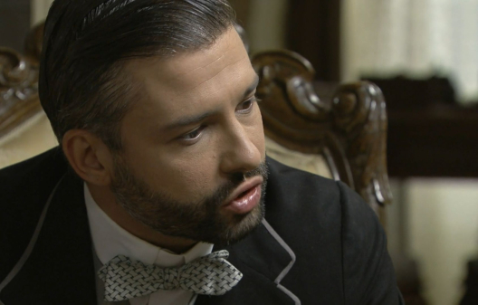 Pułkownik, bohater serialu Akacjowa 38, emitowanego na antenie TVP 2