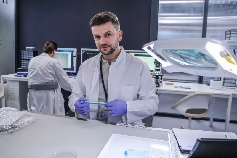 Obrazek w treści LAB - dochodzi do porwania noworodka! Odcinek 3 i 4 nowego serialu LAB  [jpg]