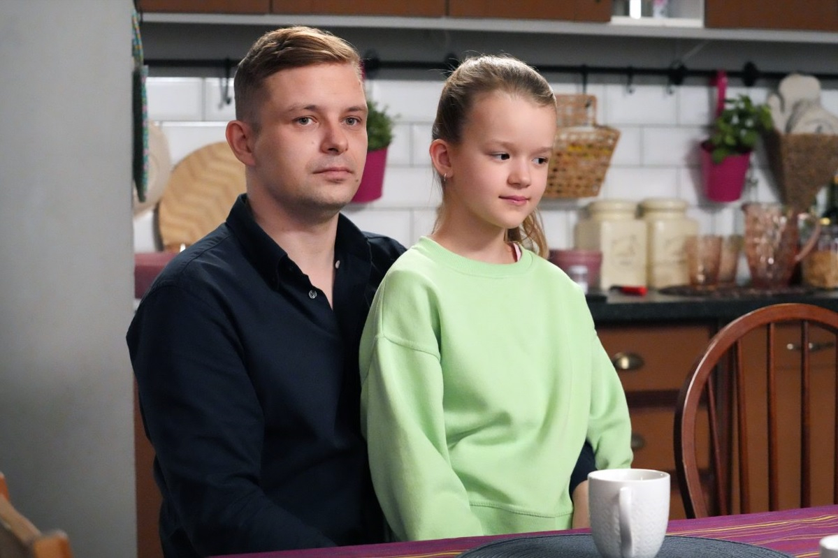 Kadr z serialu "Barwy szczęścia".