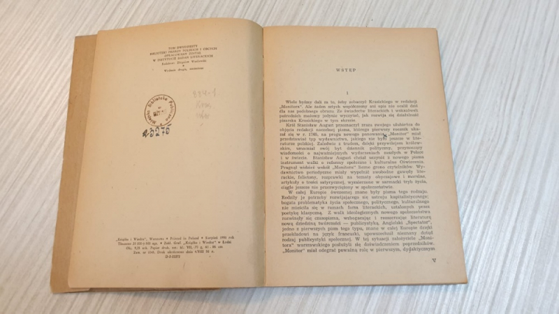 Obrazek w treści Czytelnik z Giżycka po 69 latach oddał książkę do biblioteki [jpg]