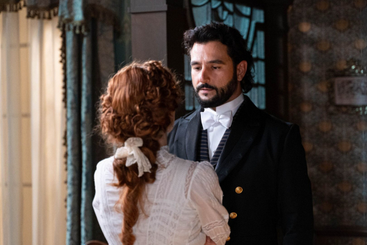 Bohaterowie serialu La Promesa - pałac tajemnic, emitowanego na antenie TVP 2. 