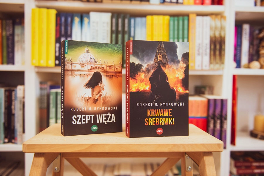 Krwawe srebrniki Robert M. Rynkowski zdjęcie książki