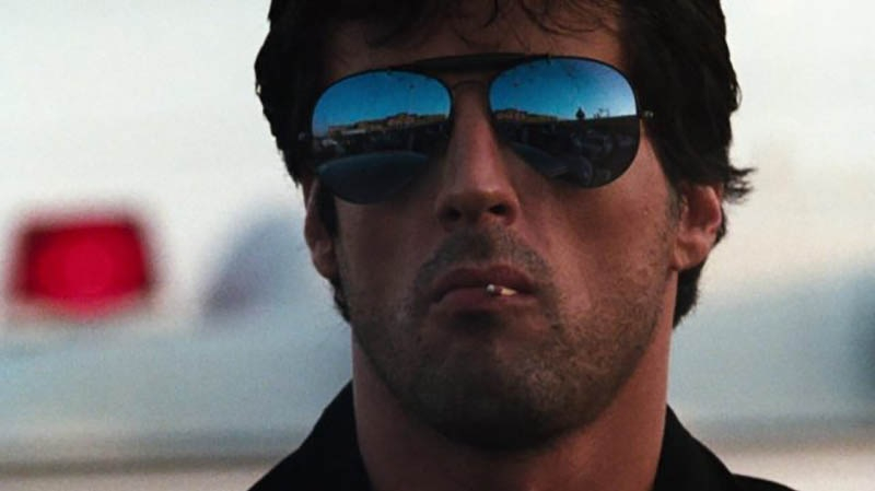 Obrazek w treści Cobra - Sylvester Stallone jako bezkompromisowy policjant przeciwko sekcie  [jpg]