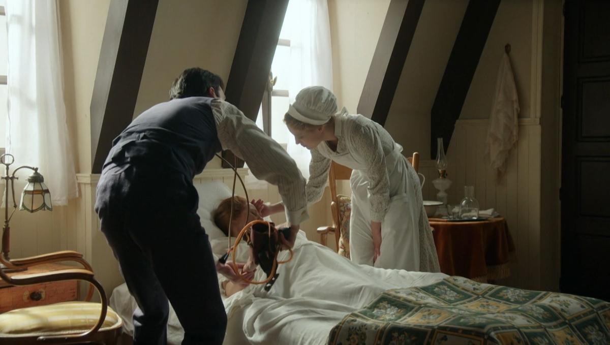 Bohaterowie serialu "La Promesa - pałac tajemnic", emitowanego na antenie TVP 2. 