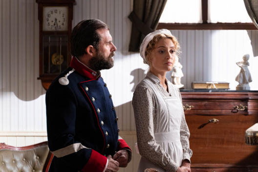 Bohaterowie serialu La Promesa - pałac tajemnic, emitowanego na antenie TVP 2.