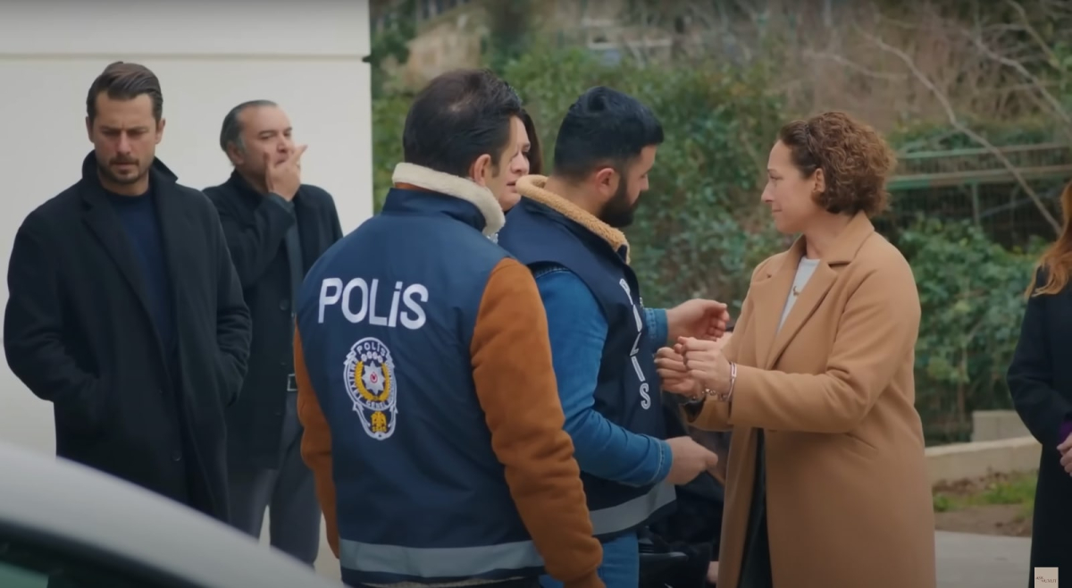 Miłość i nadzieja 97 - kadr z serialu. Murvet zostaje aresztowana!