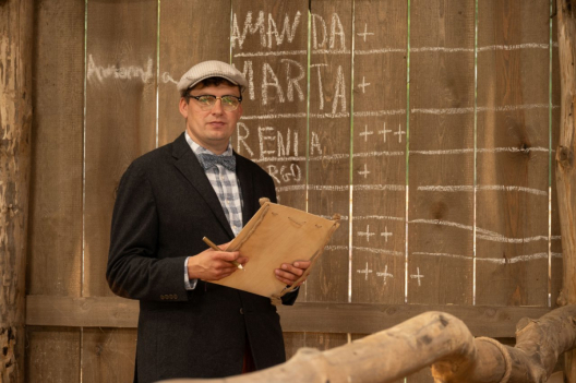 Kadr z programu Farma, który jest emitowany na antenie telewizji Polsat.