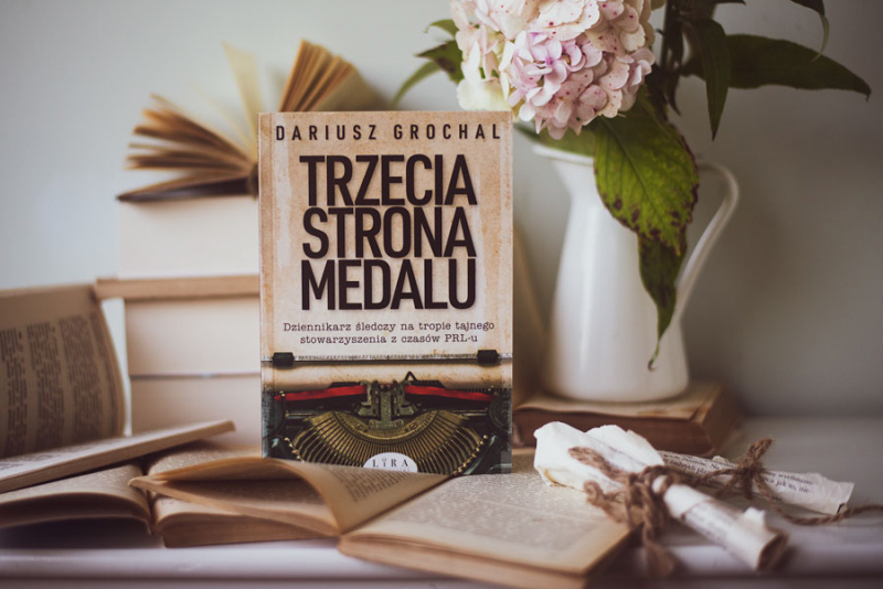 trzecia strona medalu