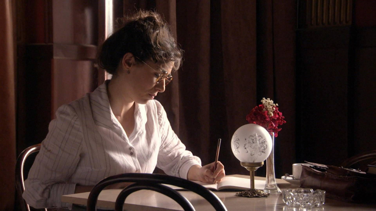 Bohaterowie hiszpańskiego serialu "Sześć sióstr" na TVP Kobieta.