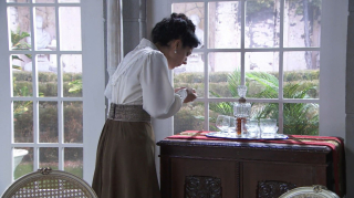 Kadr z serialu Akacjowa 38, emitowanego na antenie TVP 2.