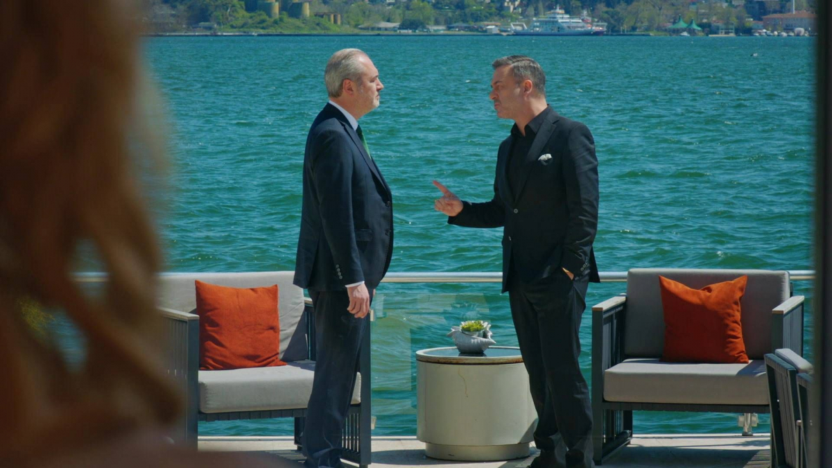 Dogan, bohater serialu "Zakazany owoc", emitowanego na TVP 2