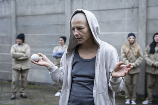 Kadr z 4 sezonu serialu Skazana