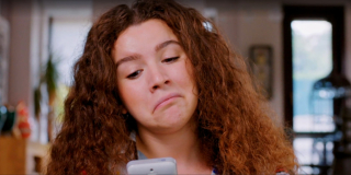 Miłość i nadzieja - kadr z serialu. Naciye wyznaje, że zabiła Alpera! 