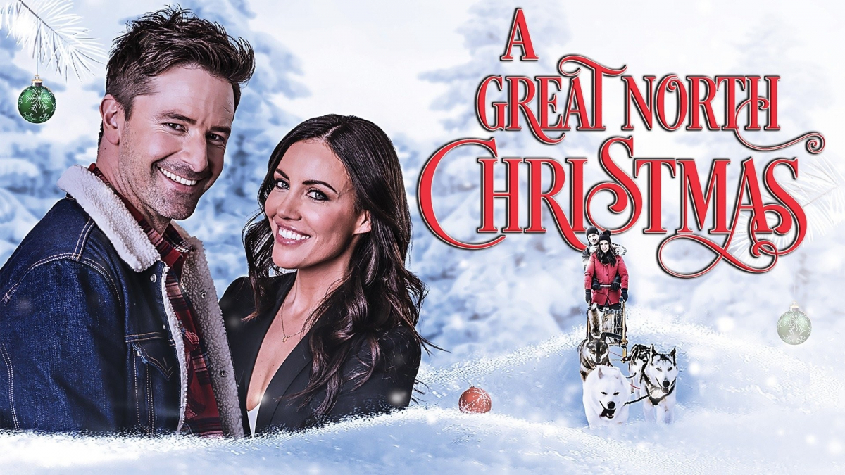 Laura Mitchell jako Caroline North i Jay Hindle jako Jonathan w filmie "Gwiazdka z północnego nieba". 