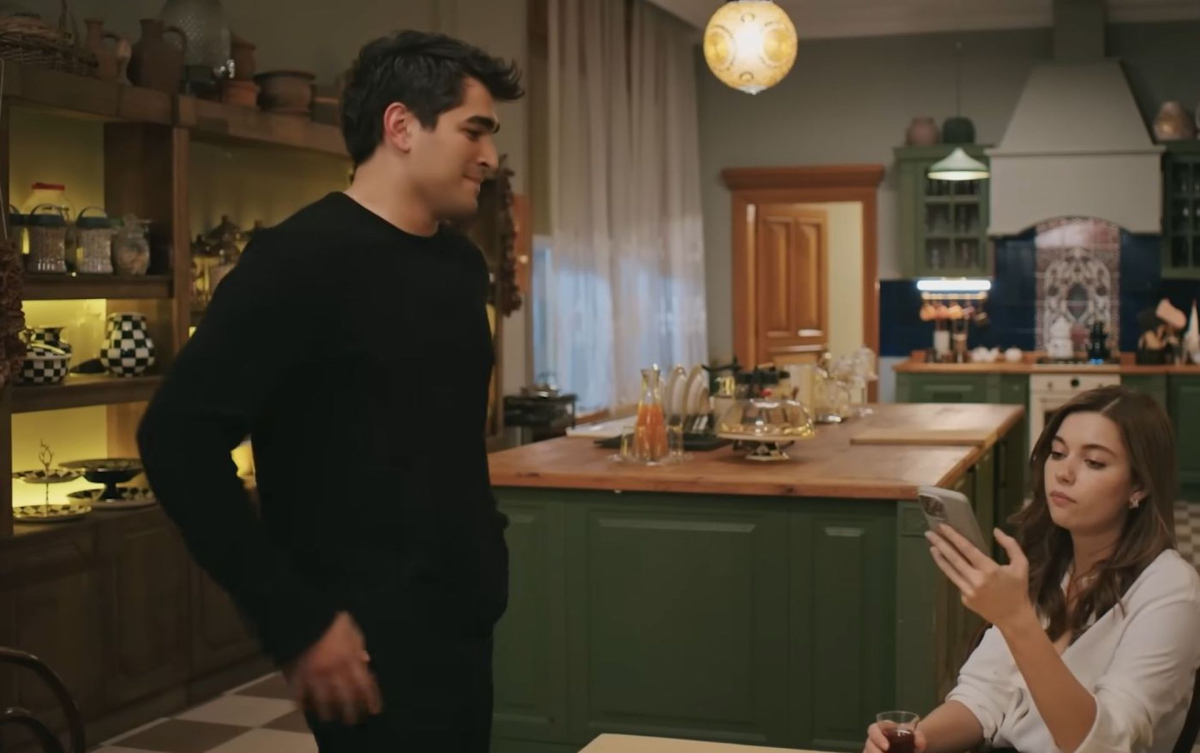 Bohaterowie serialu "Złoty chłopak"