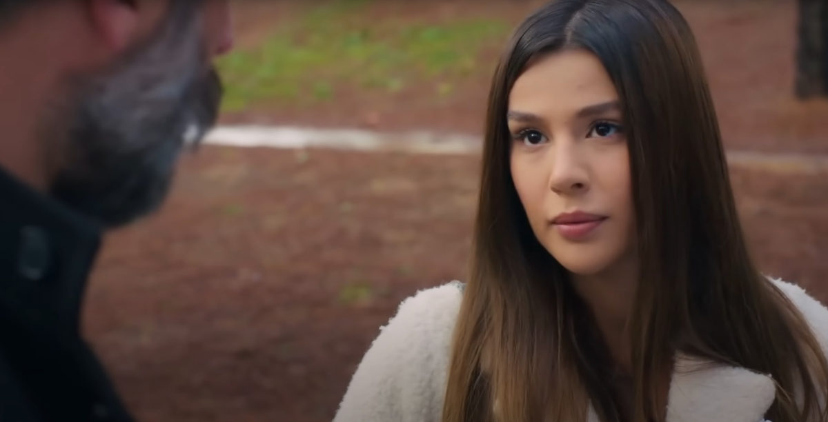 Miłość i nadzieja 78 odcinek - kadr z serialu. Zeynep pozna prawdę o swoim ojcu?