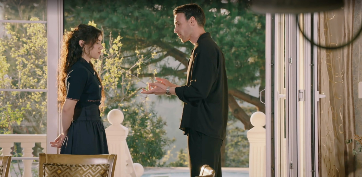 Wichrowe wzgórze - 159 odc. Zeynep broni chłopca oskarżonego o kradzież! Streszczenie 159 i 160 odc.