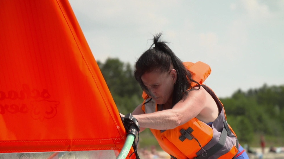 Bohaterka serialu paradokumentalnego "Chłopaki do wzięcia" Polsat.