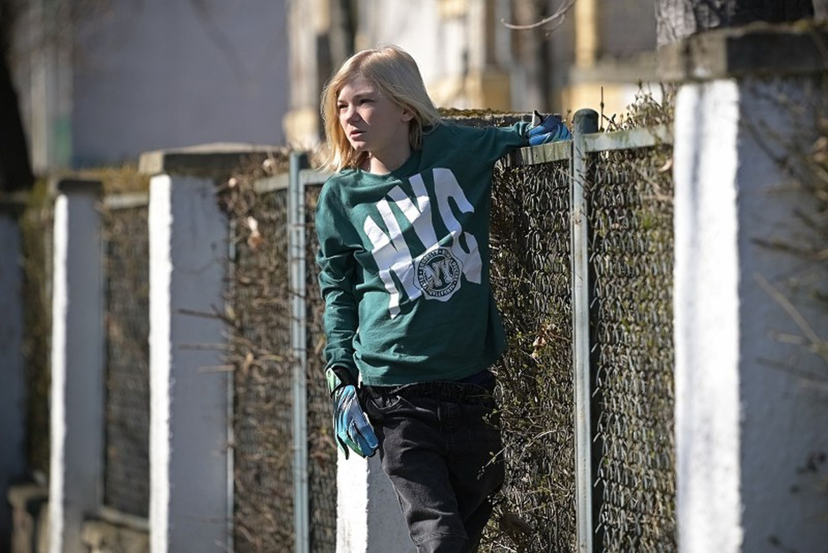 Pierwsza miłość - 4004 odc. Janek traci przytomność podczas kolacji pożegnalnej Tomka. Streszczenie 4004 i 4005 odc