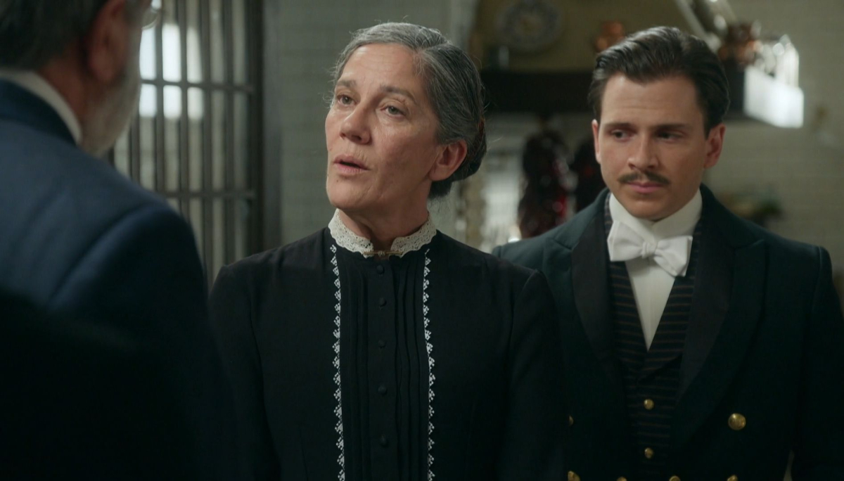 Bohaterowie serialu "La Promesa - pałac tajemnic", emitowanego na antenie TVP 2.